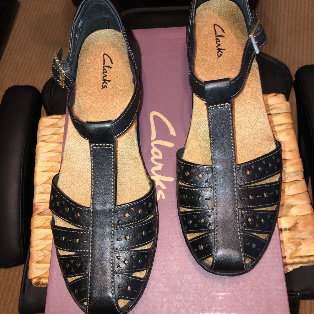 Clarks Women’s Shoes, NIB, Black 9M - Wendy Valley